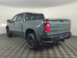 Chevrolet Silverado 1500 Custom Trail Boss 4WD Crew Cab 147" 2026