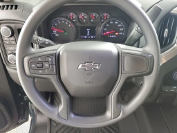 Chevrolet Silverado 1500 Custom Trail Boss 4WD Crew Cab 147" 2026