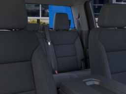 Chevrolet Silverado 1500 Custom Trail Boss 4WD Crew Cab 147" 2026