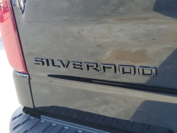 Chevrolet Silverado 1500 Custom Trail Boss 4WD Crew Cab 157" 2026