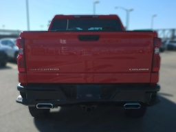 Chevrolet Silverado 1500 Custom Trail Boss 4WD Crew Cab 157" 2026