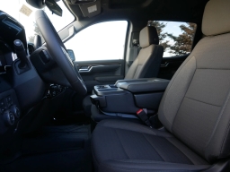 Chevrolet Silverado 1500 LT 4WD Crew Cab 157" 2026