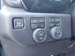 Chevrolet Silverado 1500 LT Trail Boss 4WD Crew Cab 157" 2026