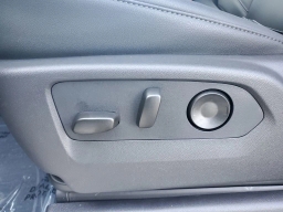 Chevrolet Silverado 1500 LT Trail Boss 4WD Crew Cab 157" 2026