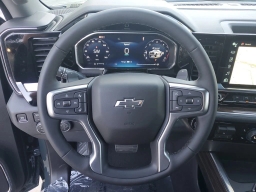 Chevrolet Silverado 1500 LT Trail Boss 4WD Crew Cab 157" 2026