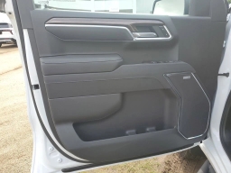 Chevrolet Silverado 1500 LT Trail Boss 4WD Crew Cab 157" 2026