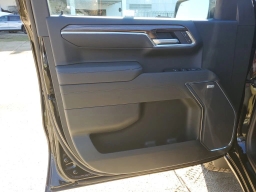 Chevrolet Silverado 1500 LT Trail Boss 4WD Crew Cab 157" 2026