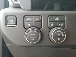 Chevrolet Silverado 1500 LT Trail Boss 4WD Crew Cab 157" 2026