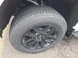 Chevrolet Silverado 1500 LT Trail Boss 4WD Crew Cab 147" 2026