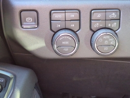 Chevrolet Silverado 1500 LT Trail Boss 4WD Crew Cab 157" 2026