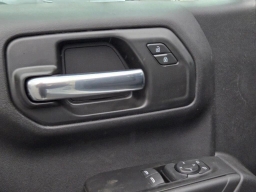 GMC Sierra 1500 Pro 4WD Reg Cab 140" 2026