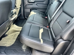 GMC Sierra 1500 SLT 2WD Crew Cab 147" 2026