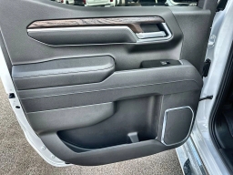 GMC Sierra 1500 SLT 2WD Crew Cab 147" 2026