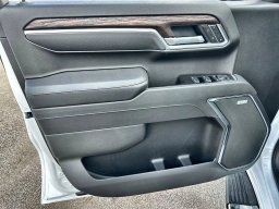 GMC Sierra 1500 SLT 2WD Crew Cab 147" 2026