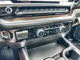 GMC Sierra 1500 Elevation 4WD Crew Cab 157" 2026