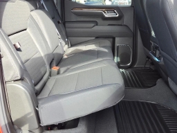 GMC Sierra 1500 Elevation 4WD Crew Cab 147" 2026