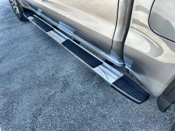 GMC Sierra 1500 SLT 4WD Crew Cab 157" 2026