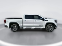 GMC Sierra 1500 SLT 4WD Crew Cab 157" 2026