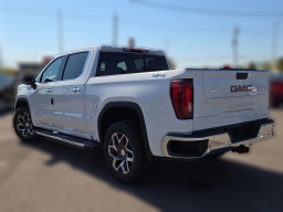 GMC Sierra 1500 SLT 4WD Crew Cab 147" 2026