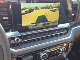 GMC Sierra 1500 SLT 4WD Crew Cab 147" 2026