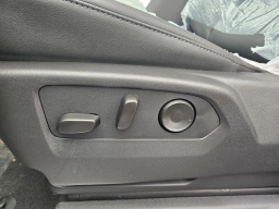 GMC Sierra 1500 SLT 4WD Crew Cab 147" 2026