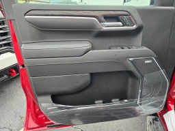 GMC Sierra 1500 SLT 4WD Crew Cab 147" 2026