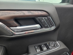 GMC Sierra 1500 SLT 4WD Crew Cab 147" 2026