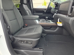 GMC Sierra 1500 SLT 4WD Crew Cab 147" 2026