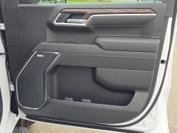 GMC Sierra 1500 SLT 4WD Crew Cab 147" 2026