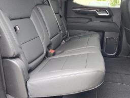 GMC Sierra 1500 SLT 4WD Crew Cab 147" 2026