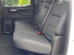 GMC Sierra 1500 SLT 4WD Crew Cab 147" 2026