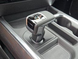 GMC Sierra 1500 SLT 4WD Crew Cab 147" 2026