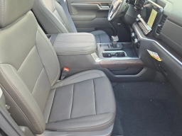 GMC Sierra 1500 SLT 4WD Crew Cab 147" 2026