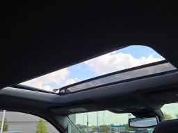 GMC Sierra 1500 SLT 4WD Crew Cab 147" 2026