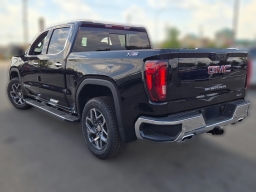 GMC Sierra 1500 SLT 4WD Crew Cab 147" 2026