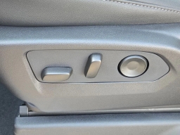 GMC Sierra 1500 SLT 4WD Crew Cab 147" 2026