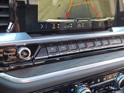 GMC Sierra 1500 SLT 4WD Crew Cab 147" 2026