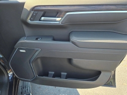 GMC Sierra 1500 SLT 4WD Crew Cab 147" 2026