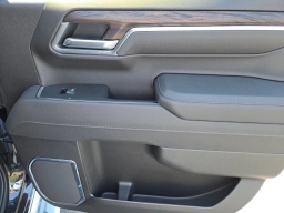 GMC Sierra 1500 SLT 4WD Crew Cab 147" 2026