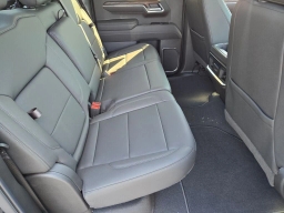 GMC Sierra 1500 SLT 4WD Crew Cab 147" 2026