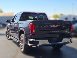 GMC Sierra 1500 SLT 4WD Crew Cab 147" 2026