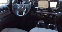 GMC Sierra 1500 SLT 4WD Crew Cab 157" 2026