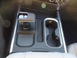 GMC Sierra 1500 SLT 4WD Crew Cab 157" 2026