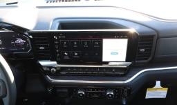 GMC Sierra 1500 SLT 4WD Crew Cab 157" 2026