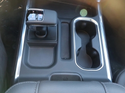 GMC Sierra 1500 SLT 4WD Crew Cab 157" 2026