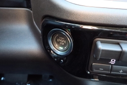 GMC Sierra 1500 SLT 4WD Crew Cab 157" 2026