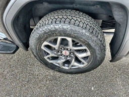 GMC Sierra 1500 SLT 4WD Crew Cab 157" 2026