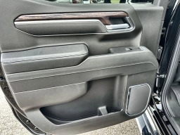 GMC Sierra 1500 SLT 4WD Crew Cab 157" 2026