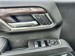 GMC Sierra 1500 SLT 4WD Crew Cab 157" 2026