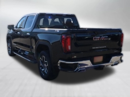 GMC Sierra 1500 SLT 4WD Crew Cab 157" 2026